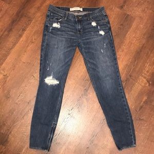 ABERCROMBIE AND FITCH Distressed Denim Wash Jeans